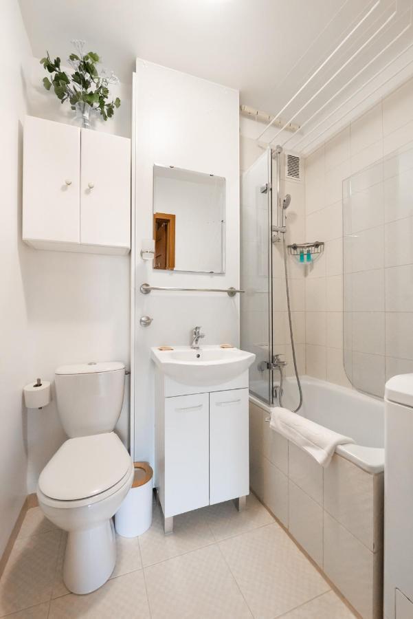Apartment Park Mirowski Standard Warsaw